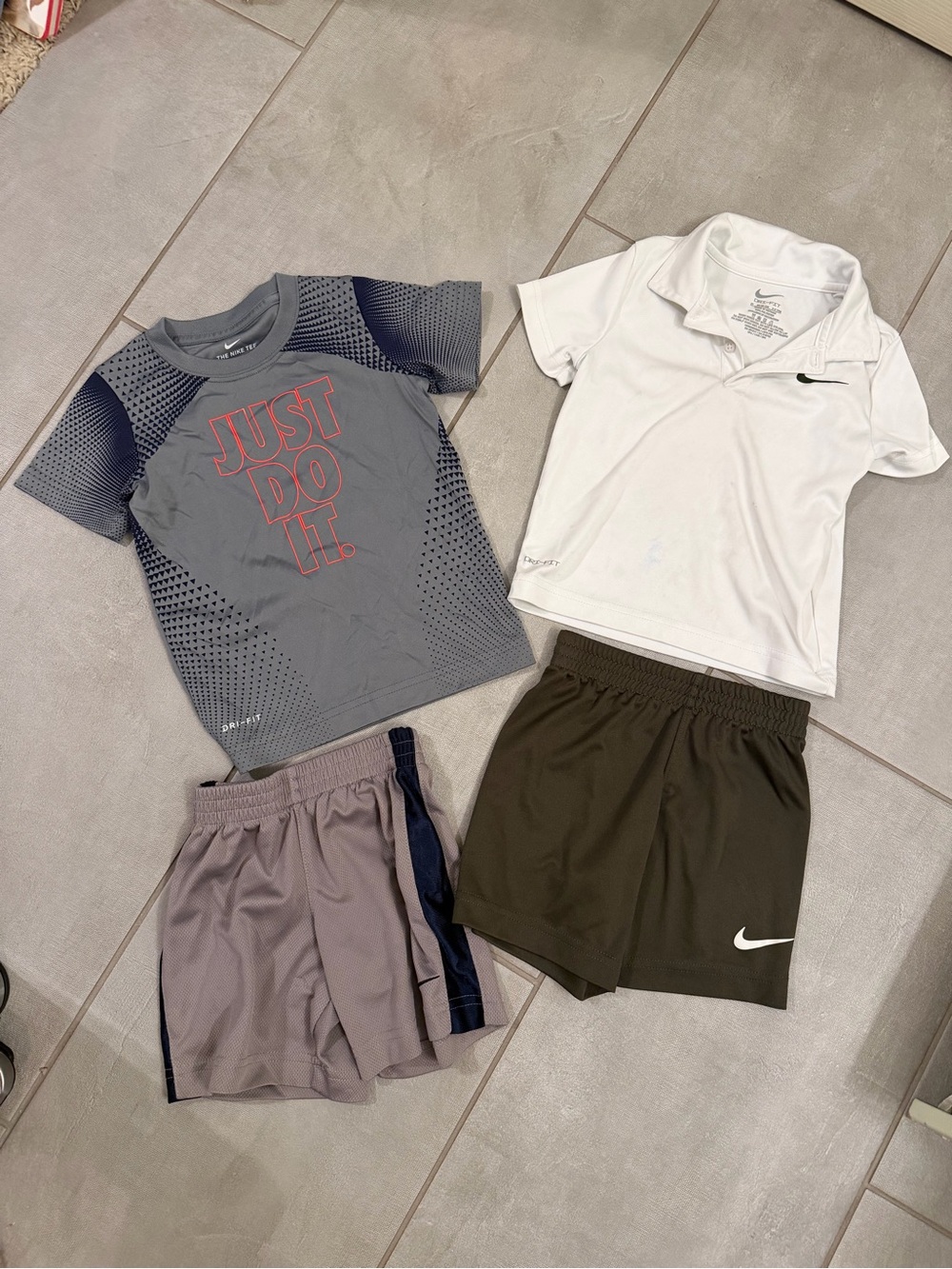 Nike 3T drifit short sleeve and shirt bundle play condition mostly